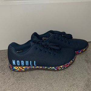 NoBull Navy Pixel Trainers Woman’s size 8.5